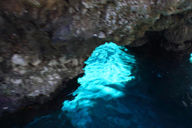 38-Piccola grotta verde,12 maggio 2012.JPG